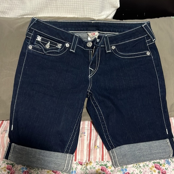 true Religion short with crystal.  had it for 2 two years , wore only twice. - Picture 2 of 4